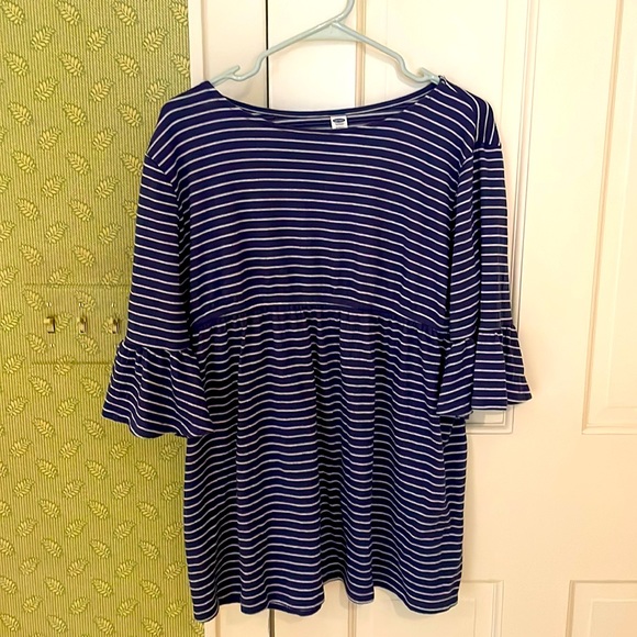 Old Navy Tops - Old Navy Maternity Striped 3/4 Length Sleeve size Medium.